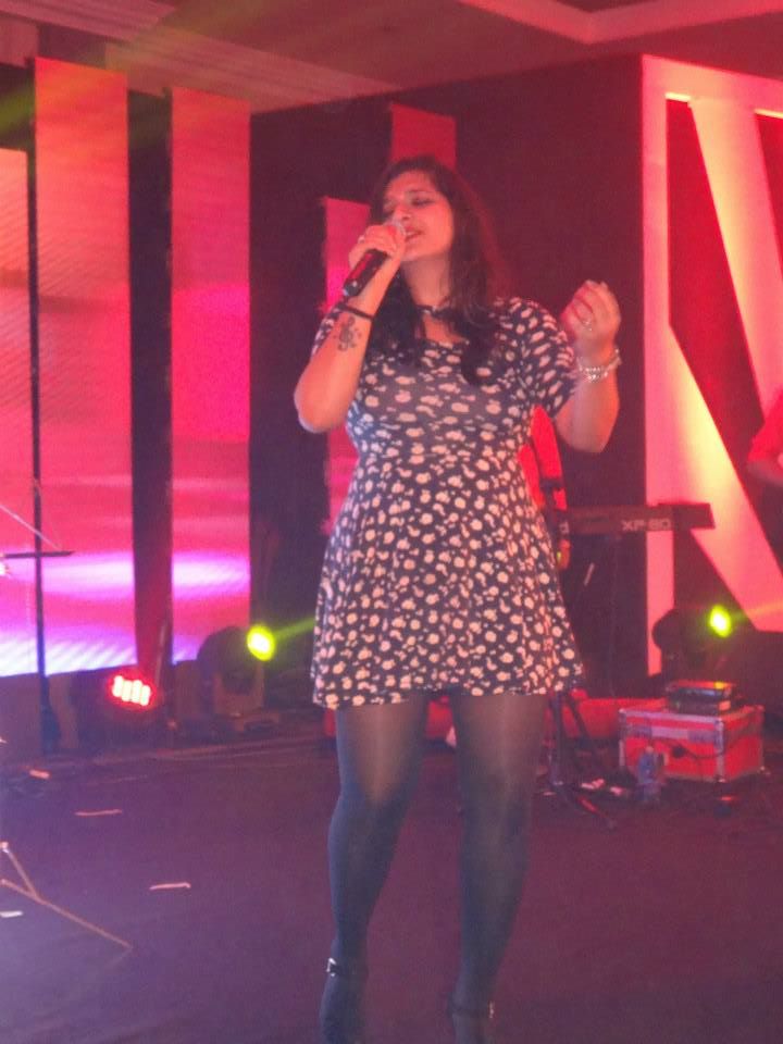 female singer agra