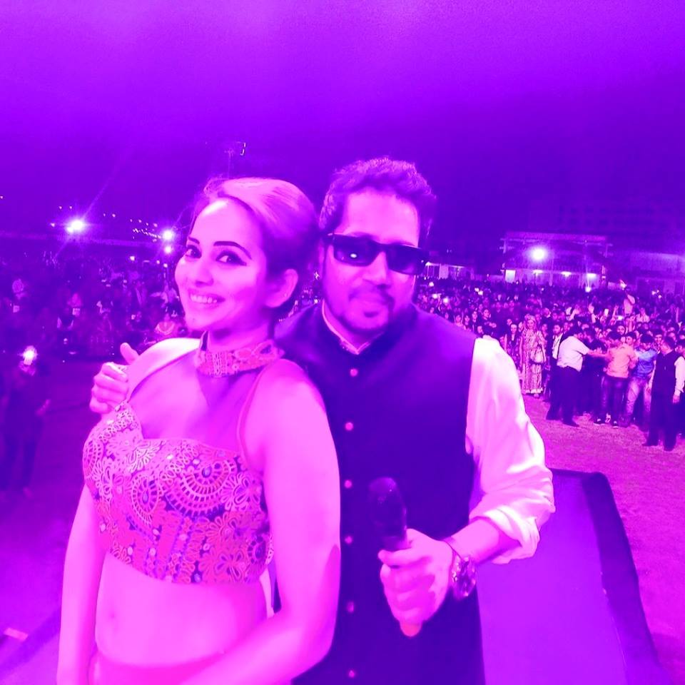 famous female singer agra